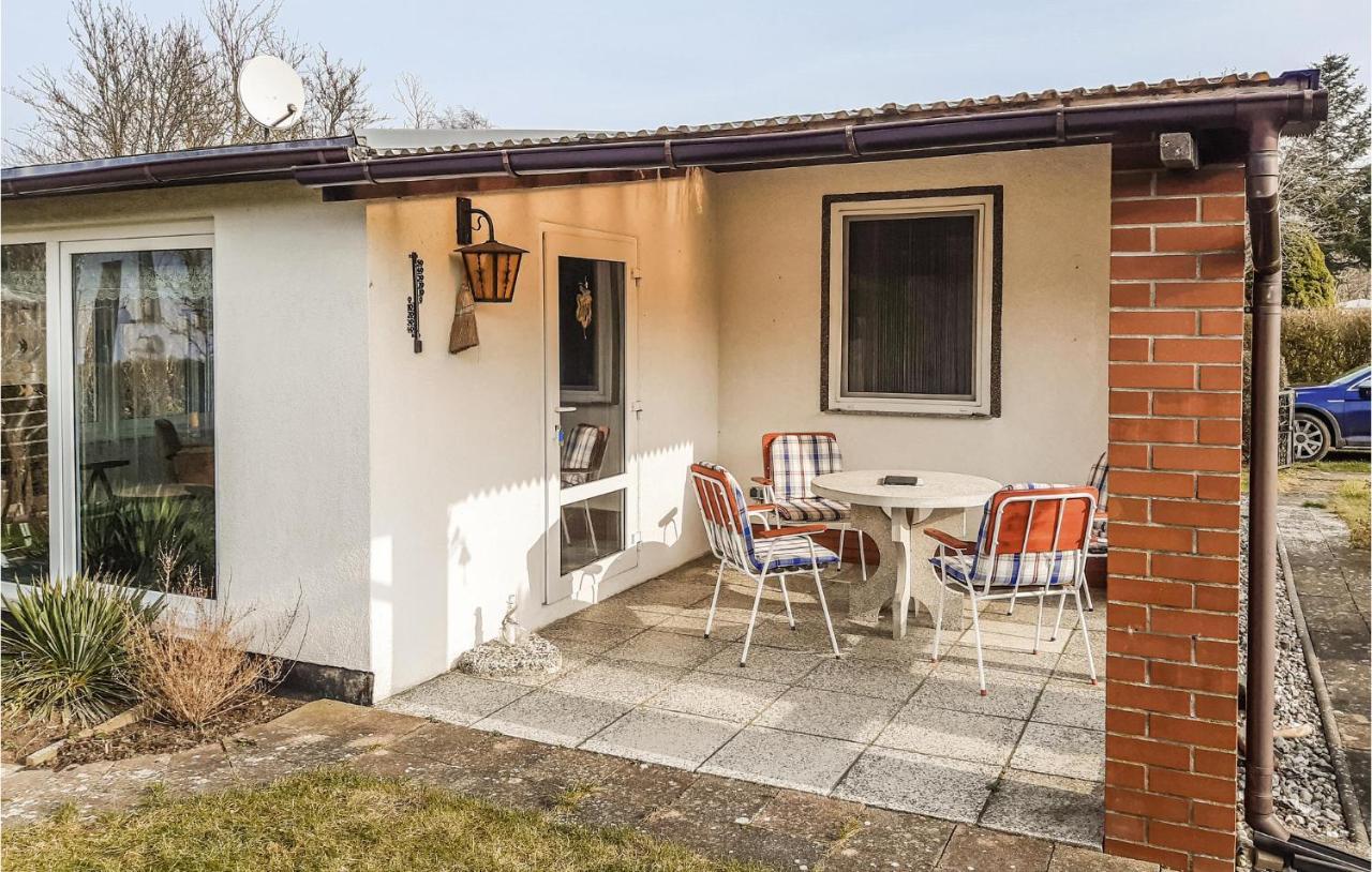 1 Bedroom Gorgeous Home In Loissin Екстериор снимка